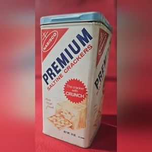 1969 Nabisco Premium Saltine Crackers Tin with Lid, Vintage, Metal, Advertisemen